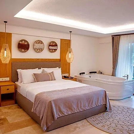 Villaqua Boutique 3*
