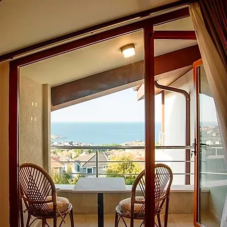 Villaqua Boutique Hotel